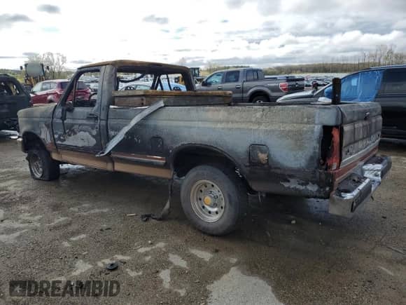 1994 Ford F-150 z VIN 1FTEF14N9RLA81351, wystawiony jako Copart lot #55441735 z przebiegiem Nie podano mil oraz Nie do naprawy • Non repairable. Historia ofert i sprzedaży dostępna na DreamBid. Obrazek 2.