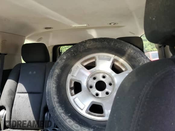 2011 Chevrolet Tahoe LS с VIN 1GNSKAE08BR249234, выставлен на аукционе Copart как лот 64894885 с пробегом 273 379 миль миль и Чистый • Clean title. История ставок и продаж доступна на DreamBid. Изображение 10.