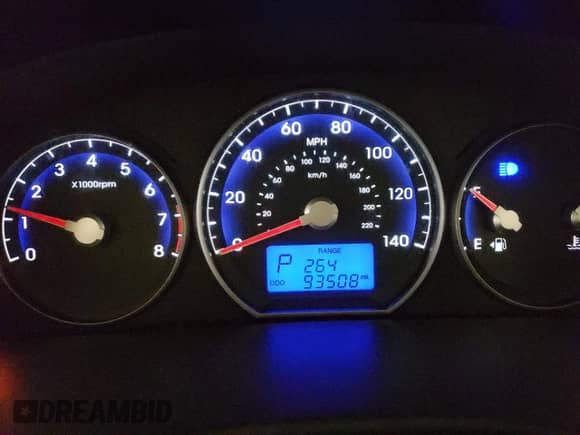 2012 Hyundai Santa Fe GLS с VIN 5XYZGDAG9CG105222, выставлен на аукционе Copart как лот 66408115 с пробегом 93 508 миль миль и Списание • Salvage title. История ставок и продаж доступна на DreamBid. Изображение 9.