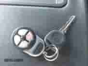 2008 Chevrolet Silverado 1500 2LT z VIN 3GCEC13JX8G163611, wystawiony jako IAAI lot #43047662 z przebiegiem 179 004 mil mil oraz . Historia ofert i sprzedaży dostępna na DreamBid. Obrazek 11.