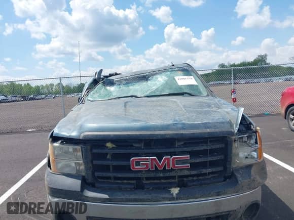 2007 GMC Sierra 1500 Work Truck с VIN 1GTEC14C67Z555452, выставлен на аукционе IAAI как лот 42001378 с пробегом 83 837 миль миль и . История ставок и продаж доступна на DreamBid. Изображение 6.