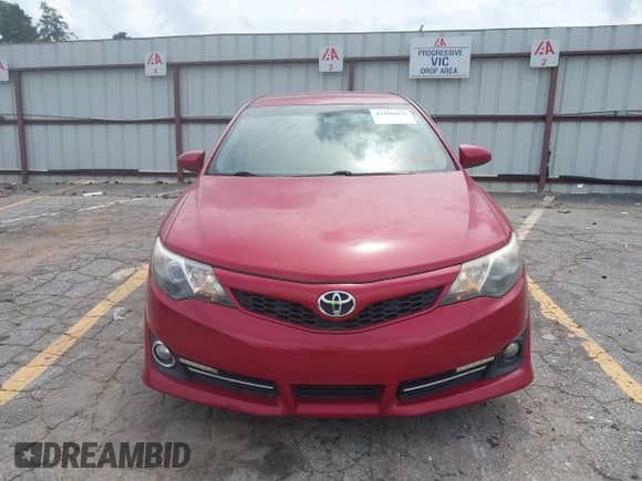 2014 Toyota Camry SE с VIN 4T1BF1FK2EU757824, выставлен на аукционе IAAI как лот 43106655 с пробегом 171 637 миль миль и . История ставок и продаж доступна на DreamBid. Изображение 12.
