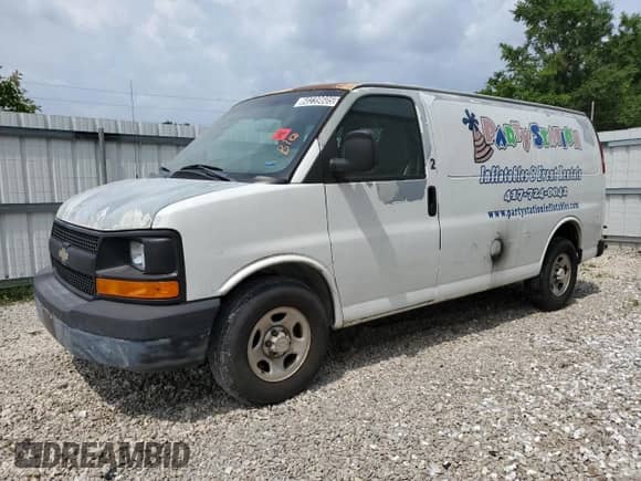 2003 Chevrolet Express Cargo с VIN 1GCFG15XX31178417, выставлен на аукционе Copart как лот 60239605 с пробегом 166 050 миль миль и Чистый • Clean title. История ставок и продаж доступна на DreamBid. Изображение 1.