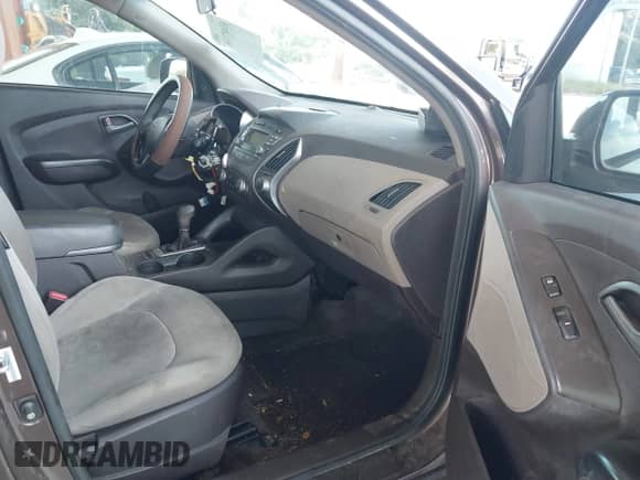 2014 Hyundai Tucson GLS z VIN KM8JT3AF5EU841503, wystawiony jako IAAI lot #43407196 z przebiegiem 228 132 mil mil oraz . Historia ofert i sprzedaży dostępna na DreamBid. Obrazek 5.