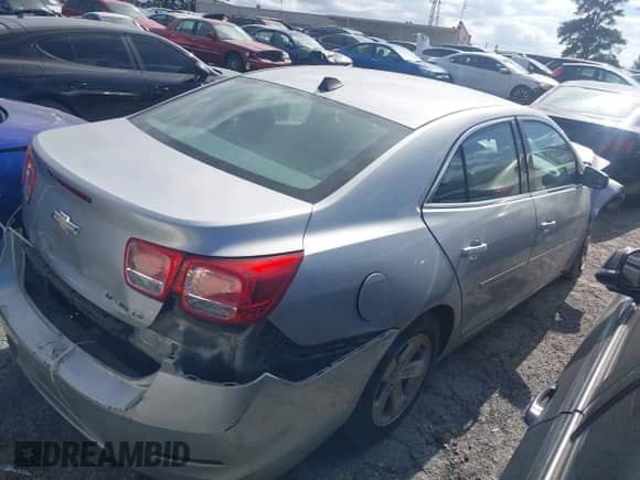 2014 Chevrolet Malibu LS с VIN 1G11B5SLXEF190129, выставлен на аукционе IAAI как лот 42465377 с пробегом 89 989 миль миль и . История ставок и продаж доступна на DreamBid. Изображение 4.