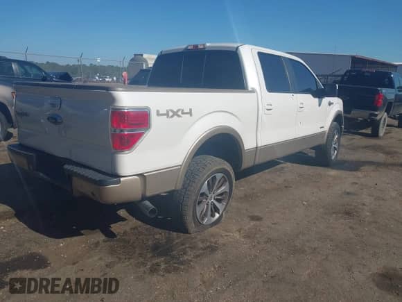 2014 Ford F-150 XL z VIN 1FTFW1ET3EKD28851, wystawiony jako IAAI lot #42322430 z przebiegiem 148 489 mil mil oraz . Historia ofert i sprzedaży dostępna na DreamBid. Obrazek 4.