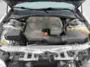 2015 Chrysler 300 Limited z VIN 2C3CCARG9FH887584, wystawiony jako Copart lot #68158505 z przebiegiem 155 651 mil mil oraz Szkoda całkowita • Salvage title. Historia ofert i sprzedaży dostępna na DreamBid. Obrazek 11.