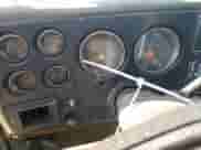 1975 Chevrolet Silverado 1500 z VIN CCY245Z113678, wystawiony jako Copart lot #63928605 z przebiegiem 75 375 mil mil oraz Czysty tytuł • Clean title. Historia ofert i sprzedaży dostępna na DreamBid. Obrazek 9.