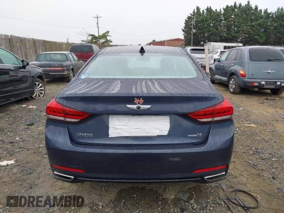 2015 Hyundai Genesis 3.8L with VIN KMHGN4JE4FU044565, listed as a IAAI auction lot 43036782 with 63,898 mi miles and . Bid and sale history available at DreamBid. Image 17.