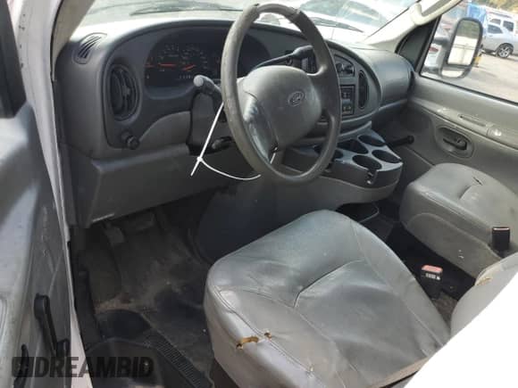 2007 Ford Econoline Cargo with VIN 1FTNS24W97DA21457, listed as a Copart auction lot 81306625 with 321,910 mi miles and Salvage title. Bid and sale history available at DreamBid. Image 8.