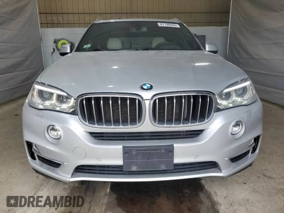 2017 BMW X5 xDrive35i с VIN 5UXKR0C33H0X79277, выставлен на аукционе Copart как лот 67190645 с пробегом 111 373 миль миль и Списание • Salvage title. История ставок и продаж доступна на DreamBid. Изображение 5.