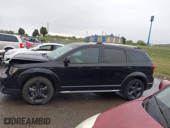 2018 Dodge Journey Crossroad with VIN 3C4PDCGB1JT257345, listed as a IAAI auction lot 43550113 with 128,225 mi miles and . Bid and sale history available at DreamBid. Image 14.