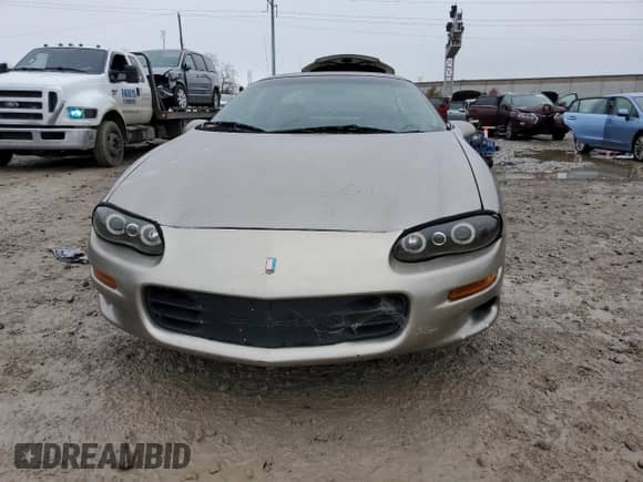 2001 Chevrolet Camaro z VIN 2G1FP22KX12125595, wystawiony jako Copart lot #81408024 z przebiegiem 187 000 mil mil oraz Czysty tytuł • Clean title. Historia ofert i sprzedaży dostępna na DreamBid. Obrazek 5.