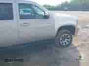 2007 Chevrolet Tahoe LT с VIN 1GNFK13027J150676, выставлен на аукционе IAAI как лот 43310232 с пробегом Не указан миль и . История ставок и продаж доступна на DreamBid. Изображение 6.