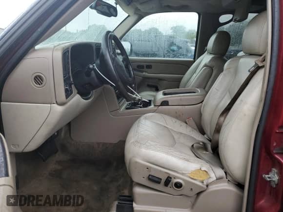 2004 Chevrolet Tahoe LT z VIN 1GNEK13Z54J275127, wystawiony jako Copart lot #69592305 z przebiegiem 174 091 mil mil oraz Szkoda całkowita • Salvage title. Historia ofert i sprzedaży dostępna na DreamBid. Obrazek 7.