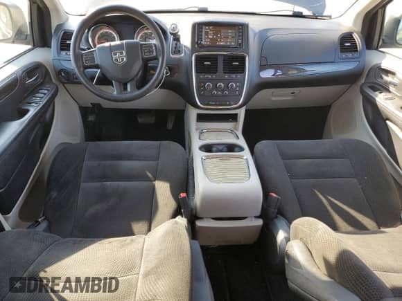 2016 Dodge Grand Caravan SXT with VIN 2C4RDGCG0GR355117, listed as a Copart auction lot 84379305 with 176,151 mi miles and Salvage title. Bid and sale history available at DreamBid. Image 8.