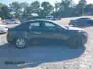 2013 Chevrolet Cruze LS z VIN 1G1PA5SHXD7258298, wystawiony jako IAAI lot #43091384 z przebiegiem 104 952 mil mil oraz . Historia ofert i sprzedaży dostępna na DreamBid. Obrazek 13.