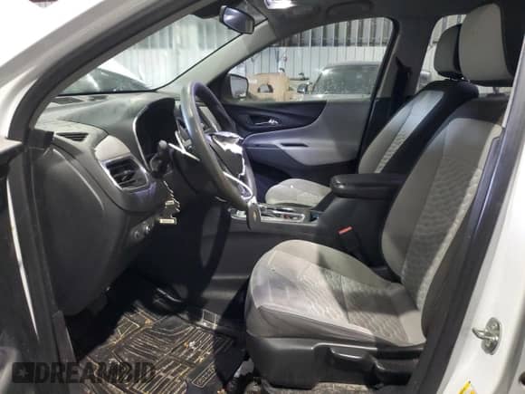 2019 Chevrolet Equinox LS с VIN 3GNAXSEV9KS539025, выставлен на аукционе Copart как лот 84445835 с пробегом 128 819 миль миль и Списание • Salvage title. История ставок и продаж доступна на DreamBid. Изображение 7.