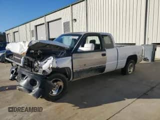 1996 Dodge 1500 с VIN 3B7HC13Y8TG137270, выставлен на аукционе Copart как лот 42007315 с пробегом 239 802 миль миль и Списание • Salvage title. История ставок и продаж доступна на DreamBid. Изображение 1.