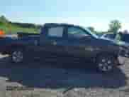 2019 Ram 1500 Big Horn z VIN 1C6RR7TT5KS687454, wystawiony jako IAAI lot #42645612 z przebiegiem 112 214 mil mil oraz . Historia ofert i sprzedaży dostępna na DreamBid. Obrazek 13.