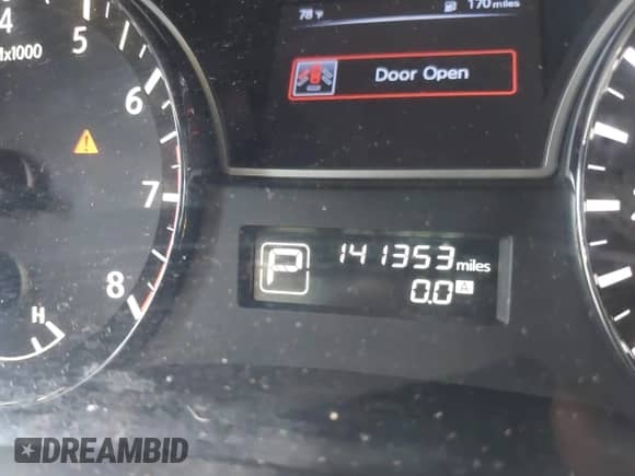 2015 Nissan Pathfinder SL with VIN 5N1AR2MN9FC641761, listed as a IAAI auction lot 41554742 with 141,353 mi miles and . Bid and sale history available at DreamBid. Image 16.