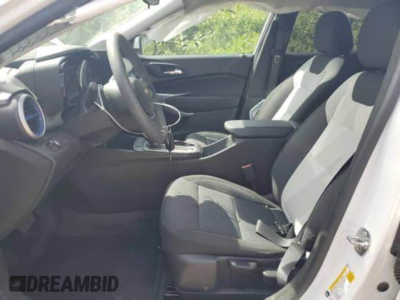 2025 Chevrolet Trax LS with VIN KL77LFEP3SC049416, listed as a Copart auction lot 69998745 with 16,813 mi miles and Salvage title. Bid and sale history available at DreamBid. Image 7.