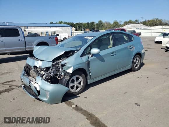 2014 Toyota Prius Two with VIN JTDKN3DU9E1739832, listed as a Copart auction lot 81623915 with 50,000 mi miles and Salvage title. Bid and sale history available at DreamBid. Image 1.