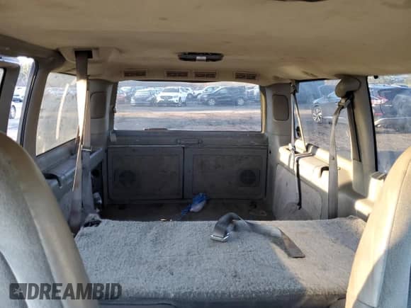 2004 Chevrolet Astro с VIN 1GNDM19XX4B111104, выставлен на аукционе Copart как лот 87009244 с пробегом Не указан миль и Списание • Salvage title. История ставок и продаж доступна на DreamBid. Изображение 10.