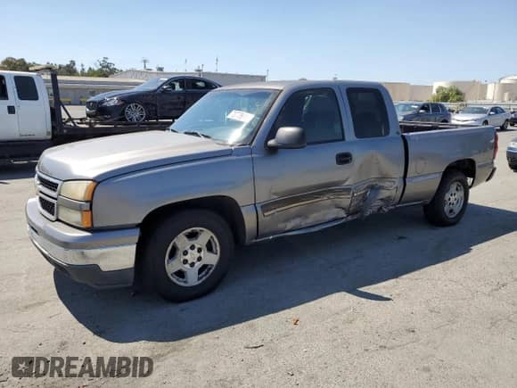 2006 Chevrolet Silverado 1500 Work Truck with VIN 1GCEC19V56Z220904, listed as a Copart auction lot 70778945 with 190,052 mi miles and Salvage title. Bid and sale history available at DreamBid. Image 1.