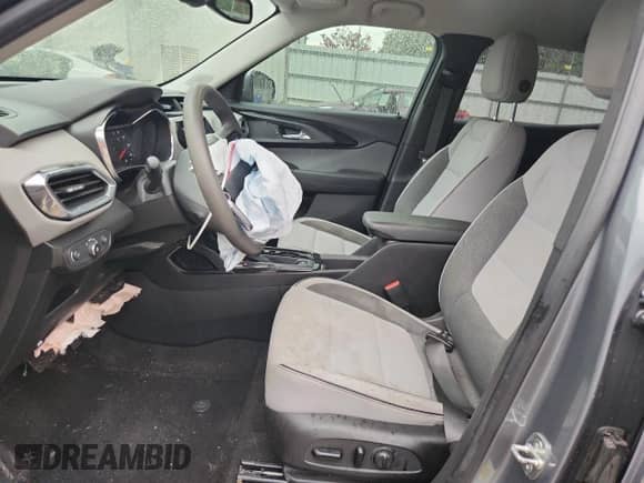 2021 Chevrolet TrailBlazer LT с VIN KL79MPS25MB018844, выставлен на аукционе Copart как лот 69373205 с пробегом 57 903 миль миль и Списание • Salvage title. История ставок и продаж доступна на DreamBid. Изображение 7.
