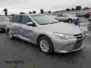 2016 Toyota Camry LE z VIN 4T1BD1FK9GU180430, wystawiony jako Copart lot #85649785 z przebiegiem 60 600 mil mil oraz Szkoda całkowita • Salvage title. Historia ofert i sprzedaży dostępna na DreamBid. Obrazek 4.