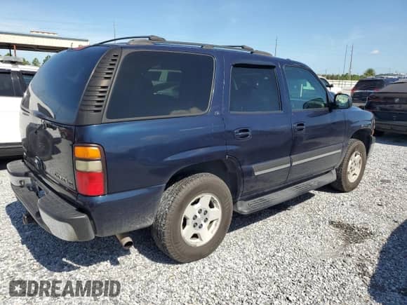 2005 Chevrolet Tahoe LT with VIN 1GNEC13T05R163640, listed as a Copart auction lot 61548065 with 370,124 mi miles and Salvage title. Bid and sale history available at DreamBid. Image 3.