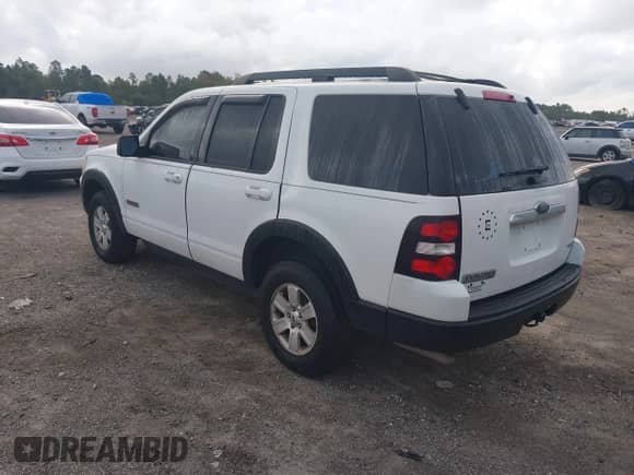 2007 Ford Explorer XLT с VIN 1FMEU63E17UB33045, выставлен на аукционе IAAI как лот 43352071 с пробегом 193 473 миль миль и . История ставок и продаж доступна на DreamBid. Изображение 3.