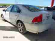 2009 Volvo S60 2.5T с VIN YV1RS592892737820, выставлен на аукционе IAAI как лот 43334035 с пробегом 177 136 миль миль и . История ставок и продаж доступна на DreamBid. Изображение 3.