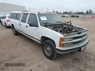 1997 Chevrolet Silverado 3500 с VIN 1GCGC33J4VF013057, выставлен на аукционе IAAI как лот 41596450 с пробегом 302 666 миль миль и . История ставок и продаж доступна на DreamBid. Изображение 1.