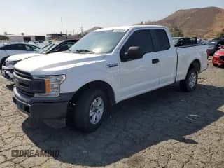 2018 Ford F-150 XL с VIN 1FTEX1C56JKE82025, выставлен на аукционе Copart как лот 84590265 с пробегом 174 992 миль миль и Чистый • Clean title. История ставок и продаж доступна на DreamBid. Изображение 1.