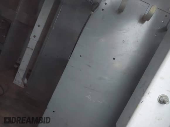 2007 Ford Econoline Cargo z VIN 1FTSE34L07DA38976, wystawiony jako IAAI lot #42500183 z przebiegiem Nie podano mil oraz . Historia ofert i sprzedaży dostępna na DreamBid. Obrazek 8.