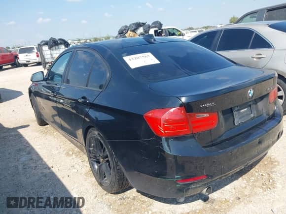 2014 BMW 3 Series 320i с VIN WBA3B1G51ENS78721, выставлен на аукционе IAAI как лот 43207567 с пробегом 146 834 миль миль и . История ставок и продаж доступна на DreamBid. Изображение 3.