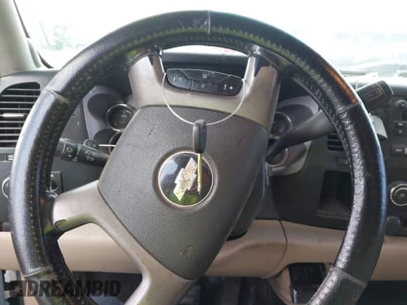 2007 Chevrolet Silverado 1500 1LT с VIN 2GCEC19JX71639564, выставлен на аукционе IAAI как лот 41437574 с пробегом 362 629 миль миль и . История ставок и продаж доступна на DreamBid. Изображение 11.