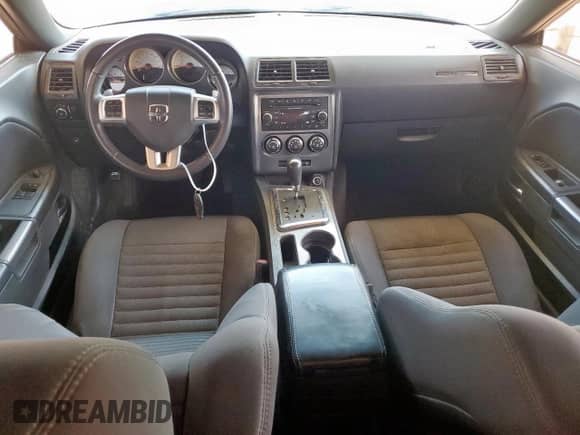 2014 Dodge Challenger R/T z VIN 2C3CDYBT9EH304426, wystawiony jako Copart lot #80911705 z przebiegiem 132 932 mil mil oraz Szkoda całkowita • Salvage title. Historia ofert i sprzedaży dostępna na DreamBid. Obrazek 8.