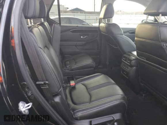 2024 Honda Pilot EX-L с VIN 5FNYG1H51RB019899, выставлен на аукционе Copart как лот 82653994 с пробегом 7 399 миль миль и Списание • Salvage title. История ставок и продаж доступна на DreamBid. Изображение 11.