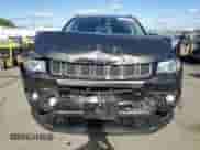 2019 Jeep Compass Latitude с VIN 3C4NJDBB5KT674790, выставлен на аукционе Copart как лот 69568045 с пробегом 93 821 миль миль и Списание • Salvage title. История ставок и продаж доступна на DreamBid. Изображение 5.