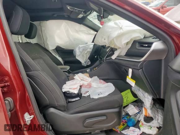 2025 Jeep Grand Cherokee Laredo z VIN 1C4RJJAG8S8672334, wystawiony jako Copart lot #68168575 z przebiegiem 9 256 mil mil oraz Szkoda całkowita • Salvage title. Historia ofert i sprzedaży dostępna na DreamBid. Obrazek 7.