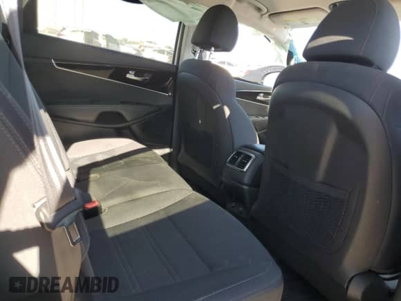 2020 Kia Sorento LX with VIN 5XYPG4A57LG692557, listed as a Copart auction lot 69871335 with Not provided miles and Non repairable. Bid and sale history available at DreamBid. Image 11.