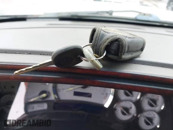 2005 Cadillac Escalade EXT z VIN 3GYEK62NX5G113446, wystawiony jako IAAI lot #41559504 z przebiegiem 173 247 mil mil oraz . Historia ofert i sprzedaży dostępna na DreamBid. Obrazek 9.