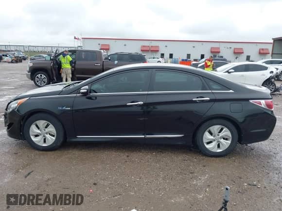 2015 Hyundai Sonata Limited z VIN KMHEC4A41FA119311, wystawiony jako IAAI lot #42161377 z przebiegiem 84 602 mil mil oraz . Historia ofert i sprzedaży dostępna na DreamBid. Obrazek 14.