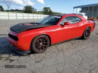 2015 Dodge Challenger R/T Plus with VIN 2C3CDZBT2FH706554, listed as a Copart auction lot 84264045 with 137,413 mi miles and Salvage title. Bid and sale history available at DreamBid. Image 1.