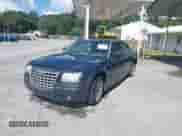 2007 Chrysler 300 Limited z VIN 2C3KA53G87H877597, wystawiony jako IAAI lot #42621571 z przebiegiem 168 561 mil mil oraz . Historia ofert i sprzedaży dostępna na DreamBid. Obrazek 2.