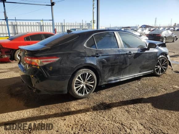 2020 Toyota Camry SE с VIN 4T1G11AK1LU507967, выставлен на аукционе Copart как лот 70013565 с пробегом 70 733 миль миль и Списание • Salvage title. История ставок и продаж доступна на DreamBid. Изображение 3.