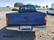 1997 Toyota Tacoma z VIN 4TAVL52N7VZ247453, wystawiony jako Copart lot #82357165 z przebiegiem 105 527 mil mil oraz Szkoda całkowita • Salvage title. Historia ofert i sprzedaży dostępna na DreamBid. Obrazek 6.